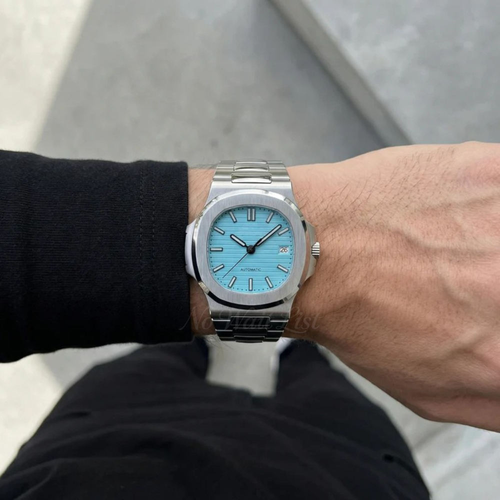 Nautilus - Tiffany Blue
