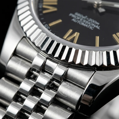Date - Roman Gold Black